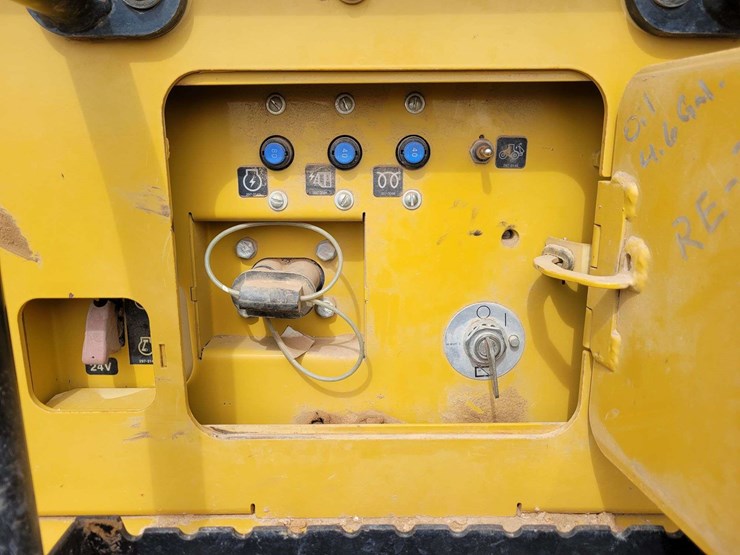 caterpillar-it38h-image-36