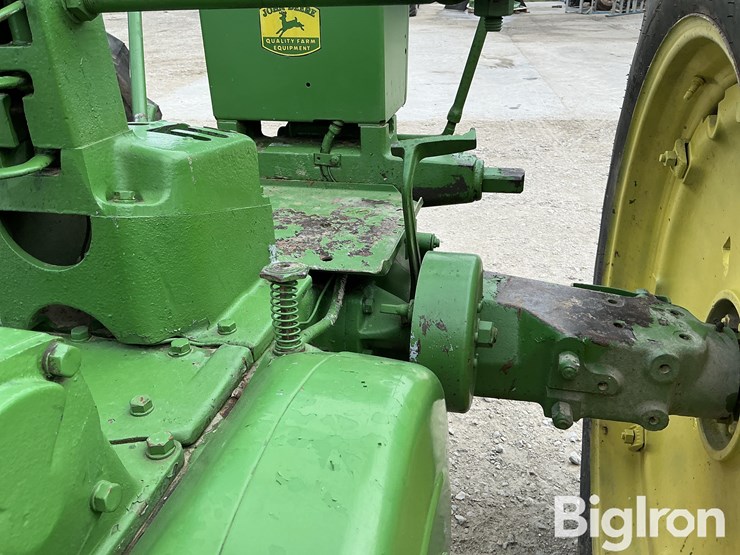 1950-john-deere-b-image-13