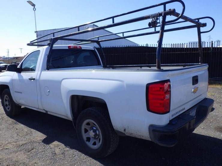 2018-chevrolet-1500-image-4