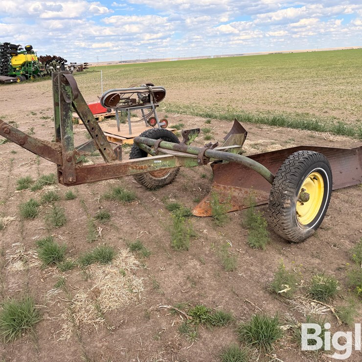 JOHN DEERE 12
