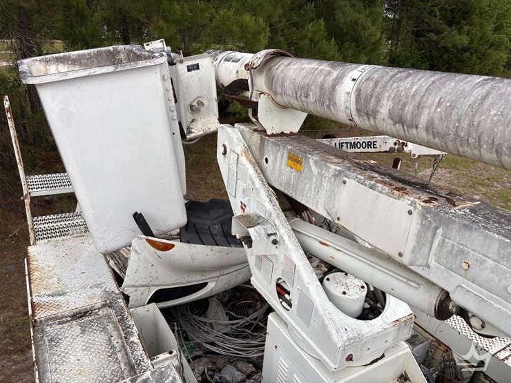 2006-international-durastar-4300-image-16