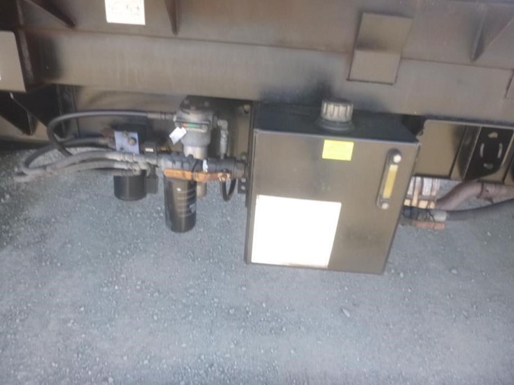2012-ford-f650-image-10