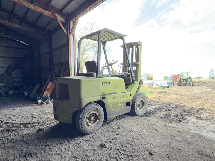 clark-l500y55-forklift-image-3