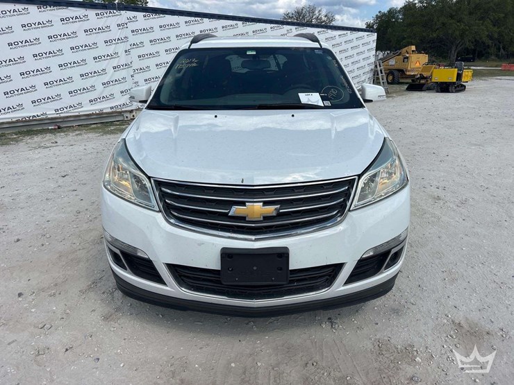 2017-chevrolet-traverse-image-22