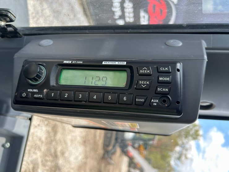 2019-kubota-kx040-4-image-27