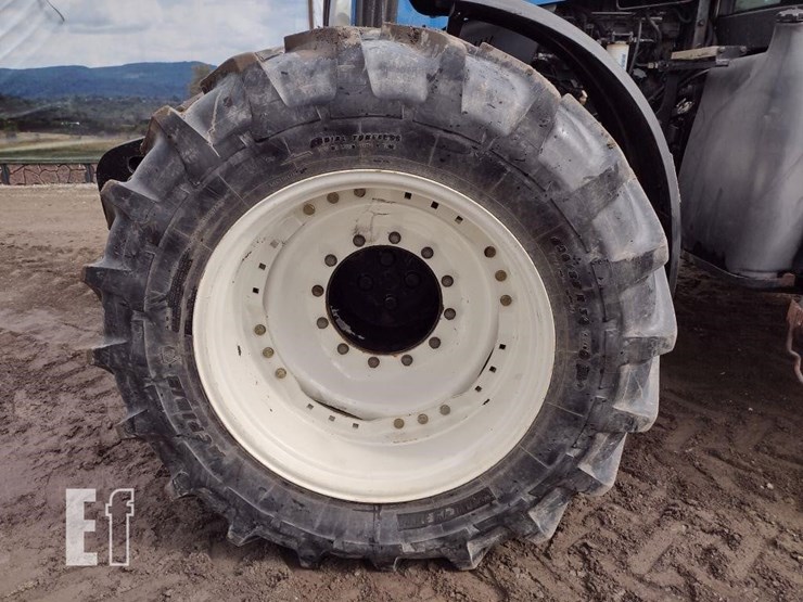 new-holland-tg285-image-17