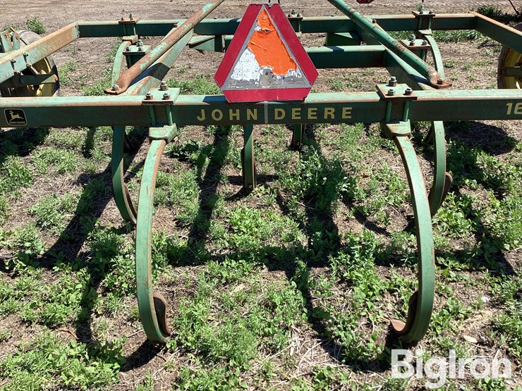 john-deere-1610-image-19