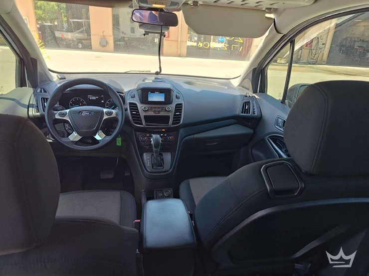 2019-ford-transit-connect-image-31