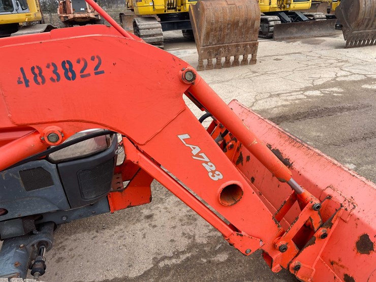 #4054-•-kubota-tractor-image-39