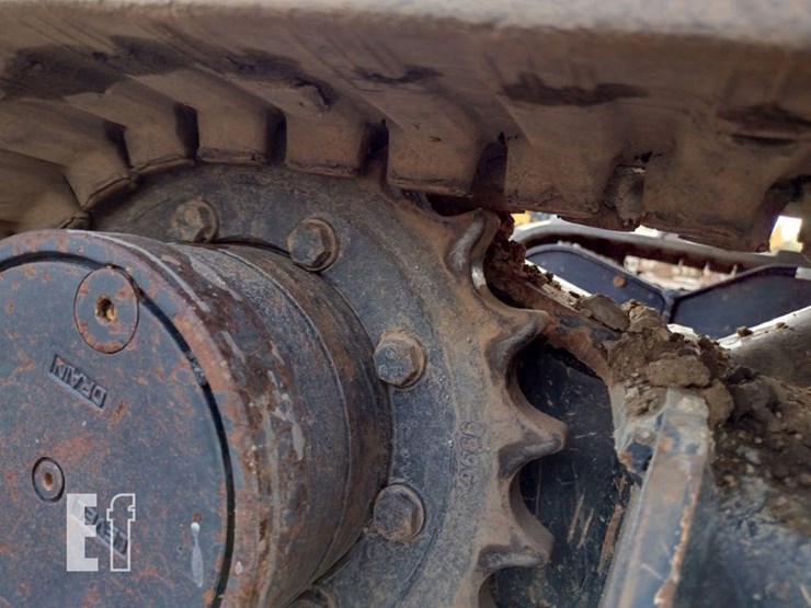 2022-deere-26g-image-28