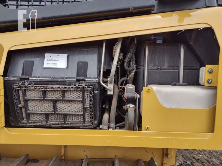 2017-caterpillar-d5k2-xl-image-22