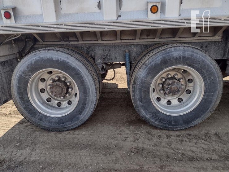 1999-kenworth-t800-image-27