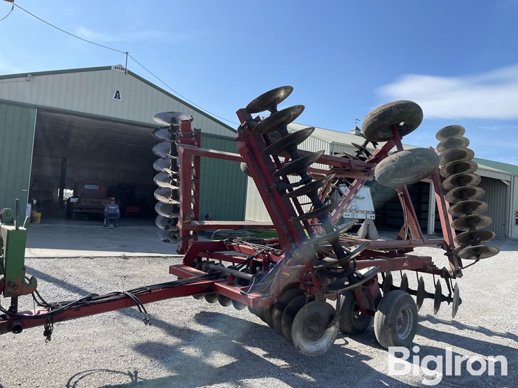 case-ih-3900-image-1
