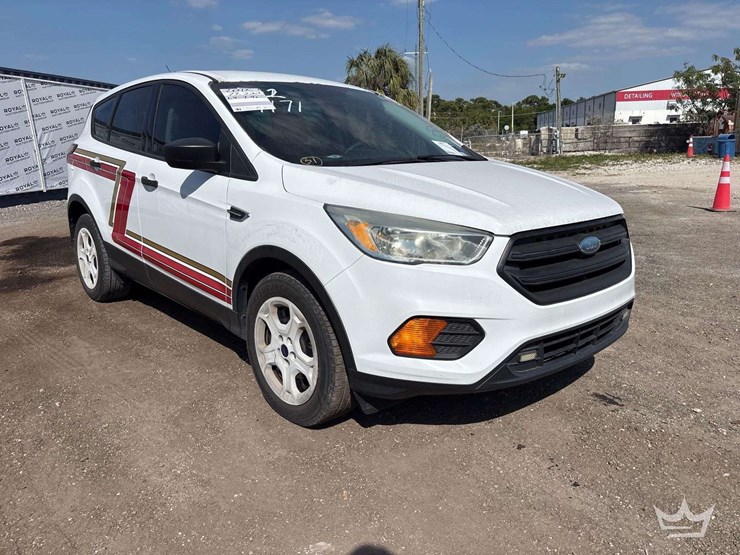 2017-ford-escape-image-2