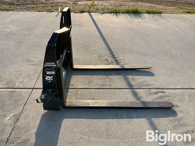 bobcat-pallet-fork-image-4
