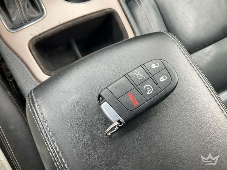 2017-jeep-grand-cherokee-image-27