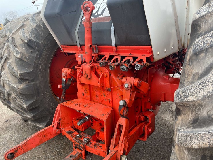 #4064-•-case-1370-tractor-image-26
