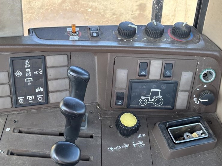 john-deere-6410-image-44