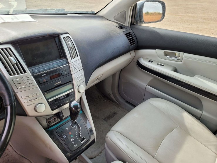 2008-lexus-rx350-image-17