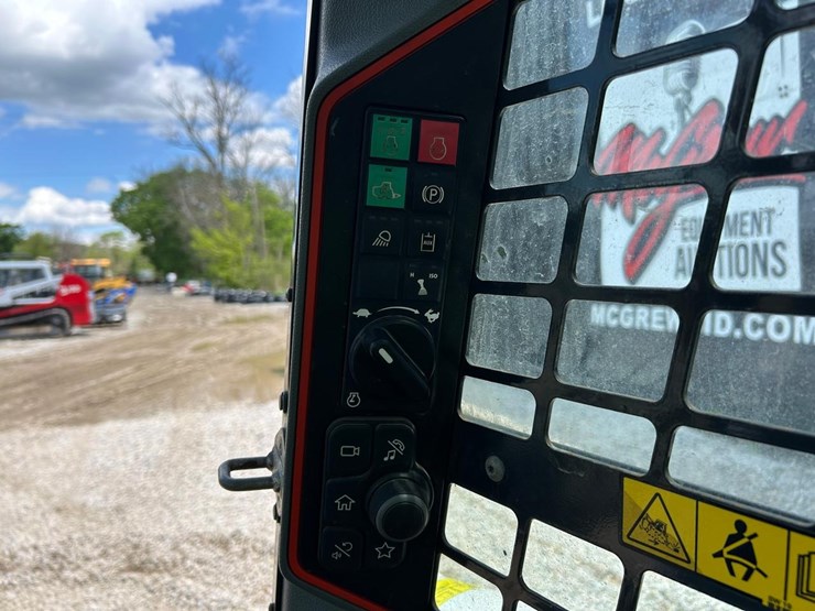 bobcat-t76-image-23