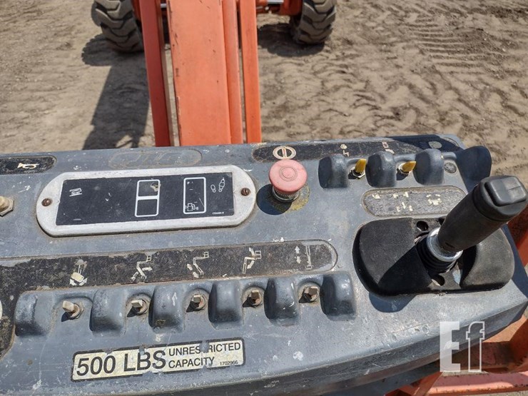 2002-jlg-600ajn-image-9