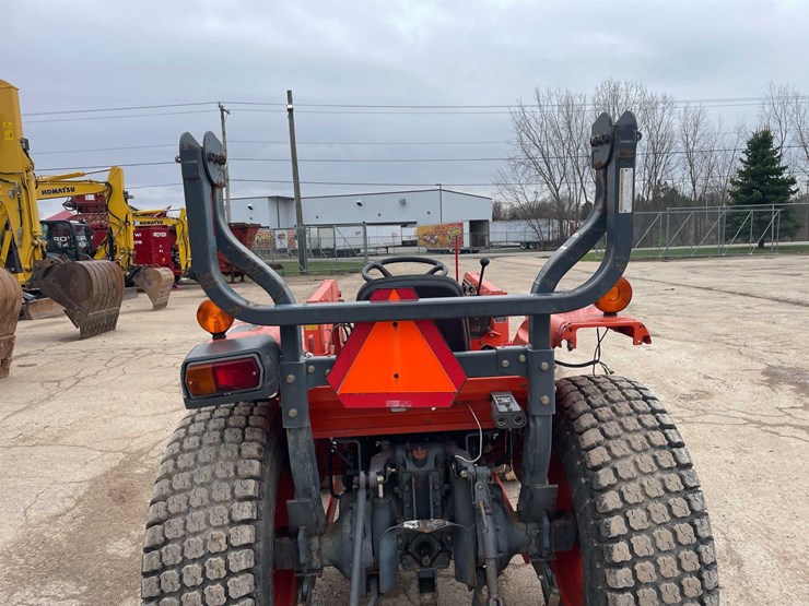 #4054-•-kubota-tractor-image-18