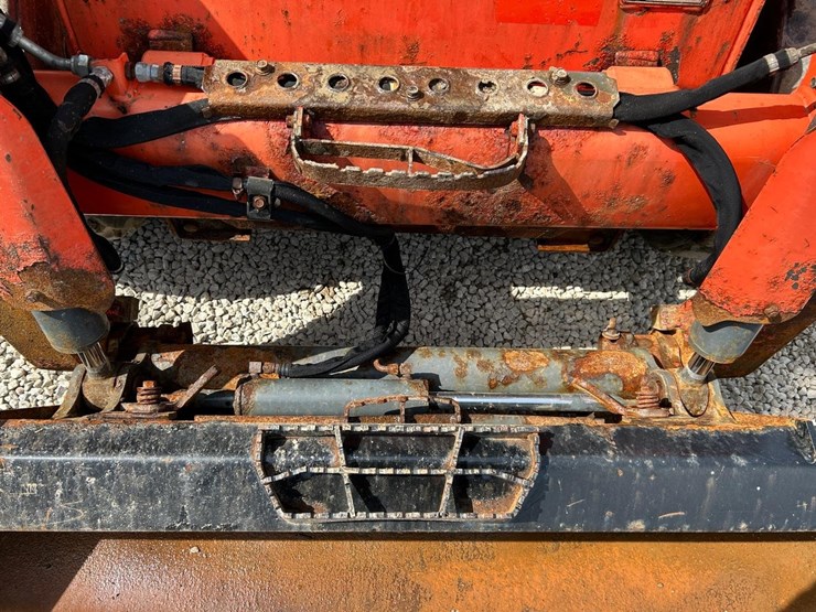 2018-kubota-ssv75-image-10