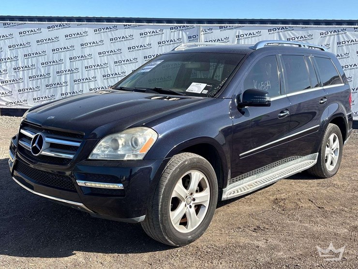 2012-mercedes-benz-gl450-image-1