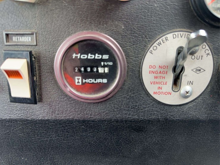 1991-mack-mr688s-image-33