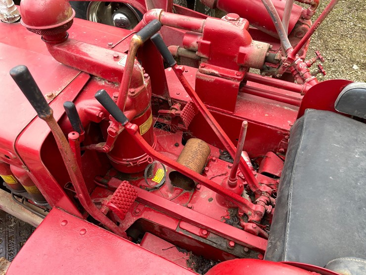 #4087-•-international-antique-dozer-image-31