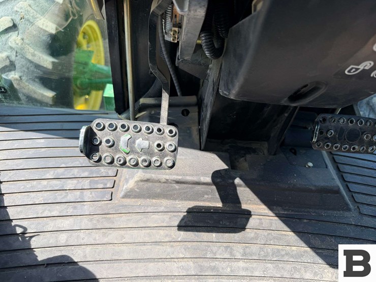 2009-john-deere-6115d-image-65