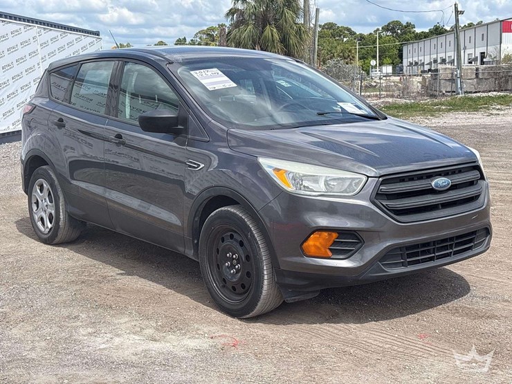 2017-ford-escape-image-2