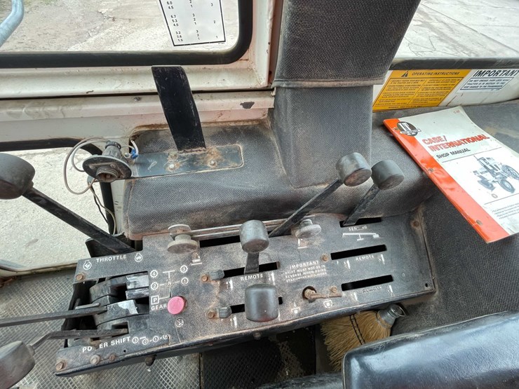 #4065-•-case-2390-tractor-image-92