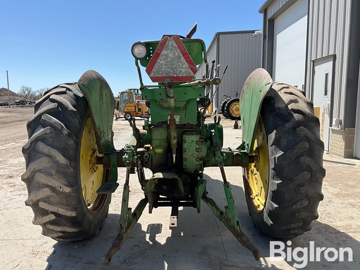 1958-john-deere-620-image-6