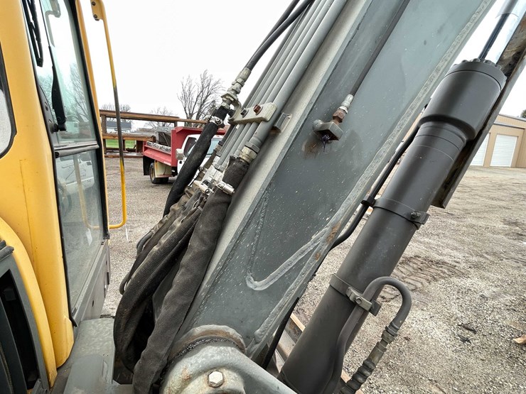 volvo-ecr88-image-11