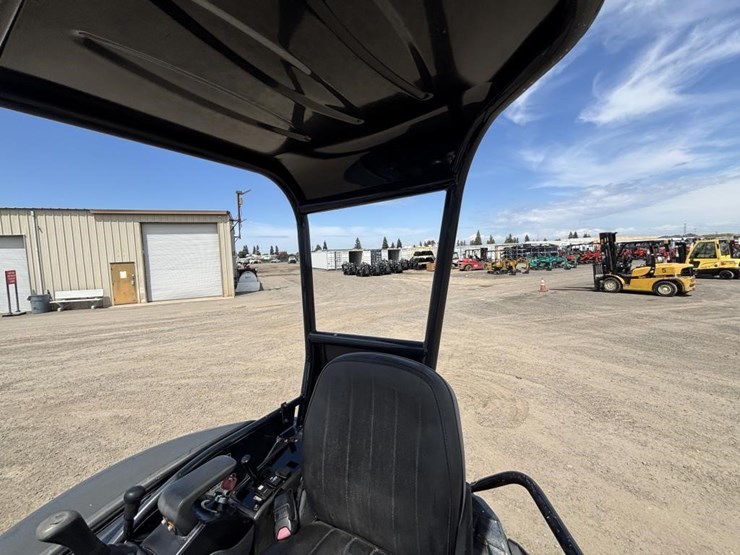 2006-deere-27d-image-36