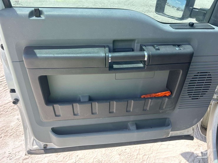 2016-ford-f350-image-22