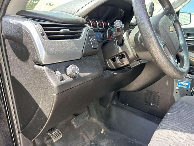 2018-chevrolet-tahoe-image-14
