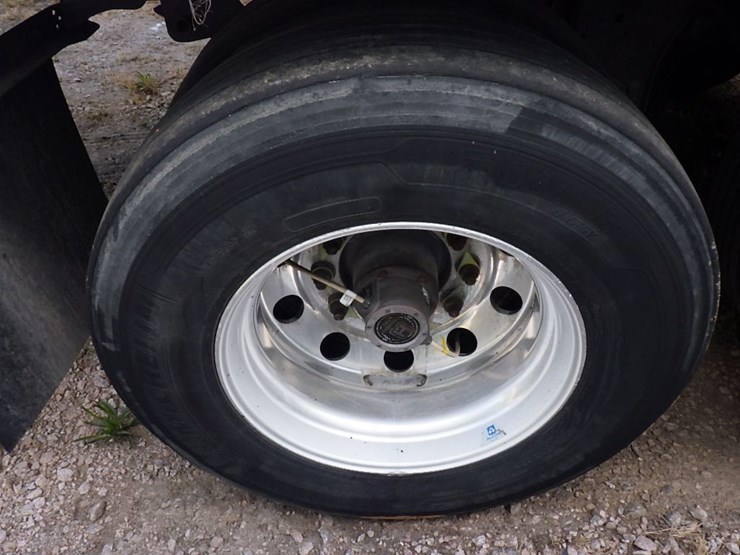 2019-utility-3000r-image-10