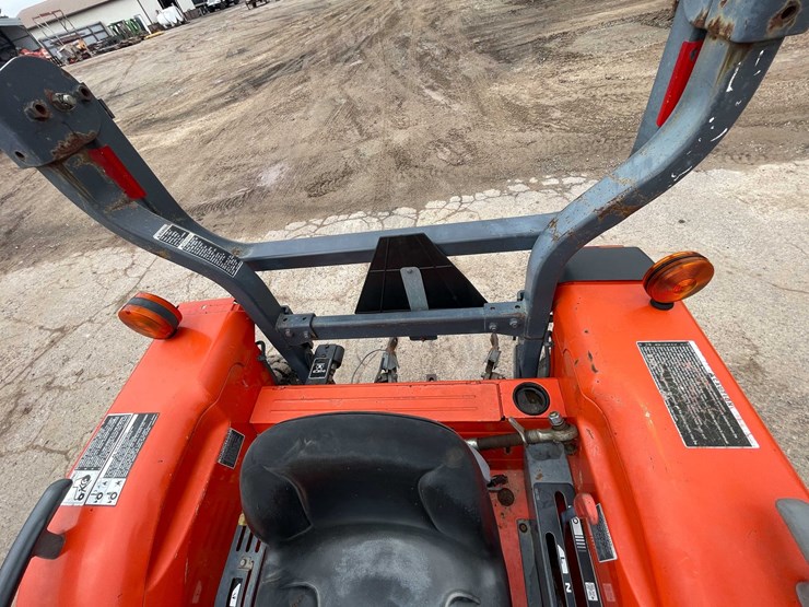 #4054-•-kubota-tractor-image-60