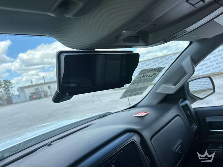 2017-gmc-sierra-2500-image-16