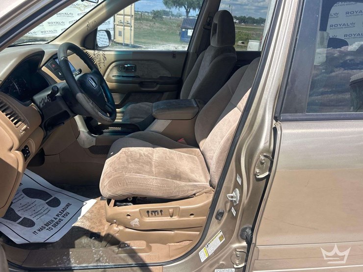2005-honda-pilot-image-13