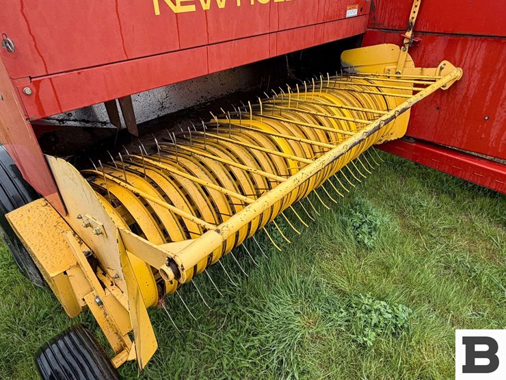 new-holland-580-image-24