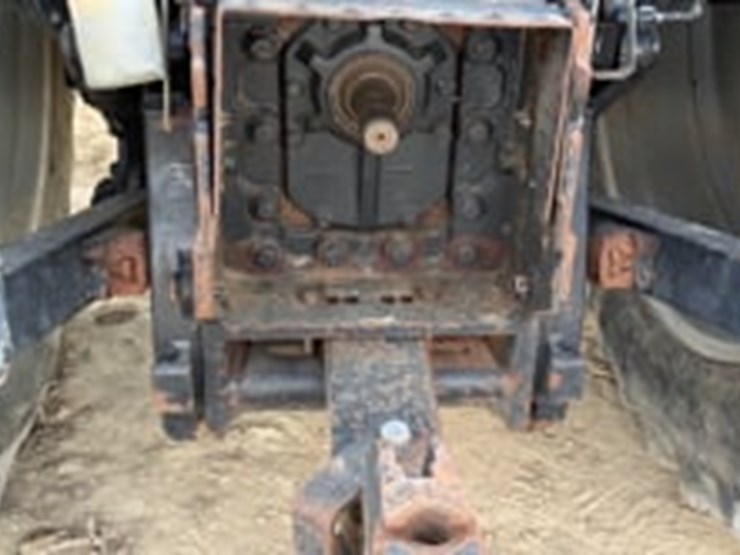 2015-case-ih-magnum-310-image-106