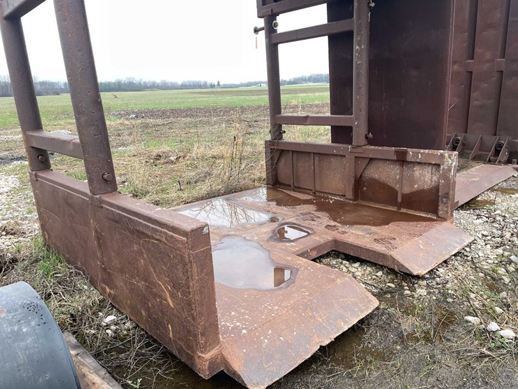 #4068-•-man-hole-trench-box-image-4