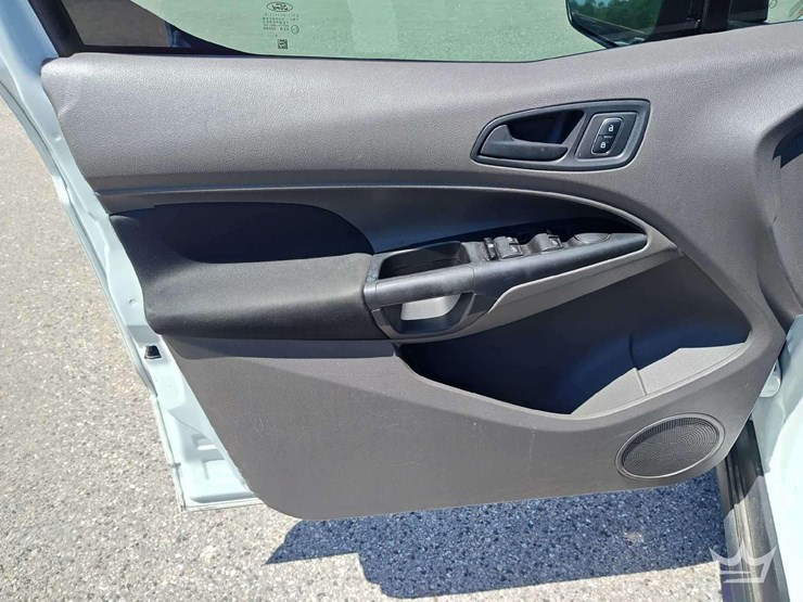 2019-ford-transit-connect-image-50
