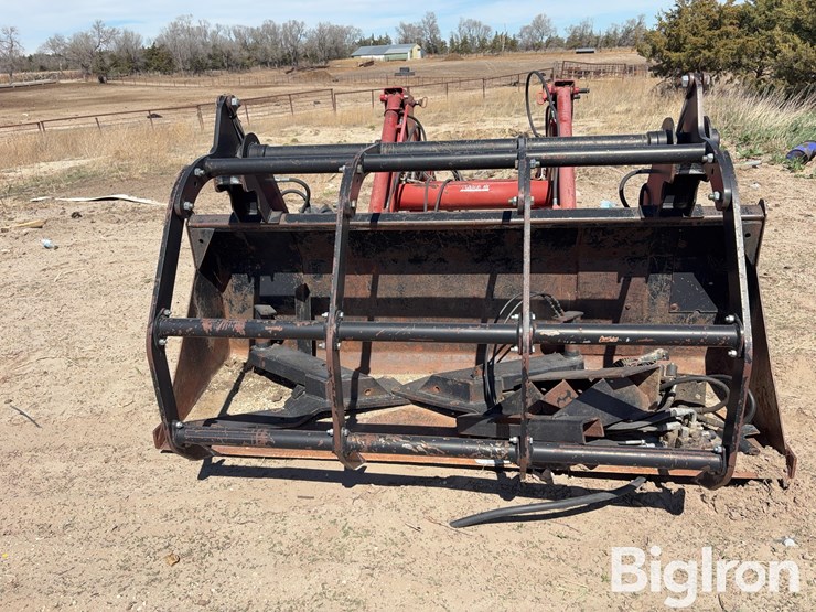 case-ih-l300-image-10