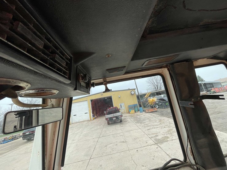 #4067-•-case-2090-tractor-image-72