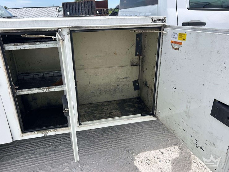 2019-chevrolet-silverado-5500hd-image-21
