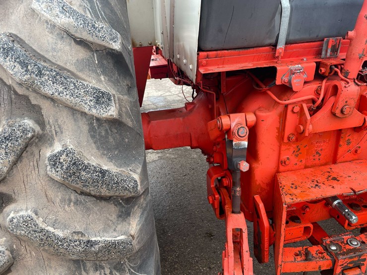 #4064-•-case-1370-tractor-image-23